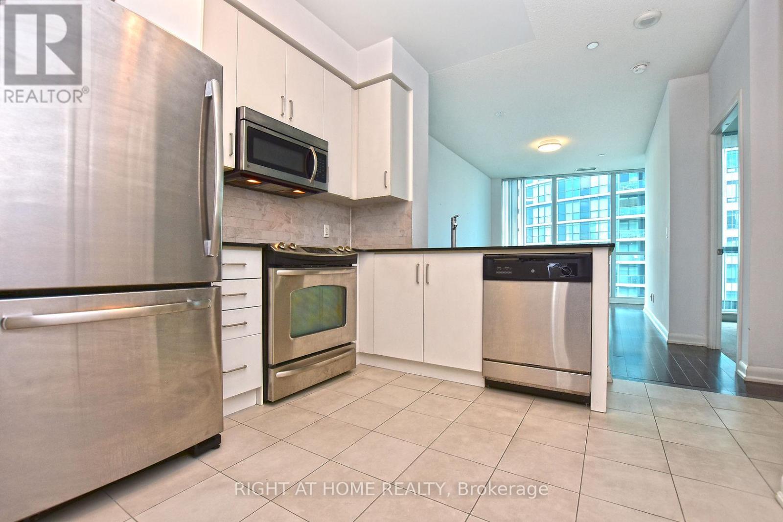 2805 - 215 Sherway Gardens Road, Toronto, Ontario  M9C 0A4 - Photo 28 - W13439386