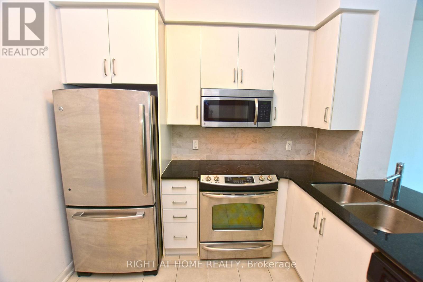 2805 - 215 Sherway Gardens Road, Toronto, Ontario  M9C 0A4 - Photo 37 - W13439386
