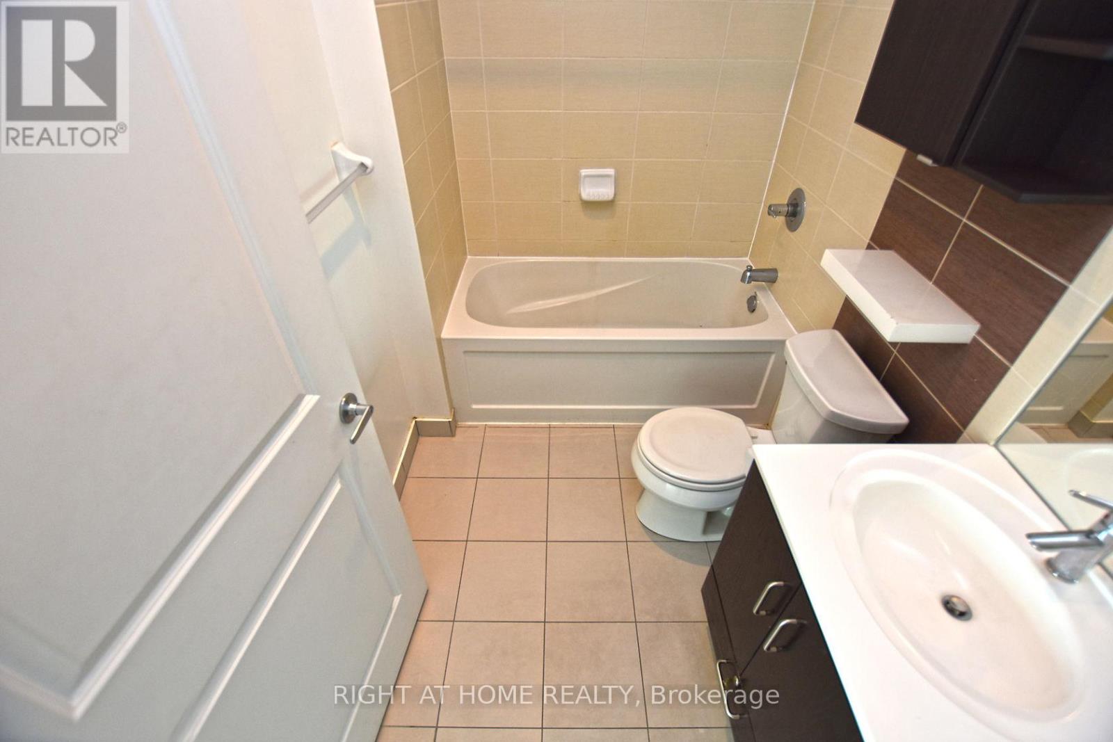 2805 - 215 Sherway Gardens Road, Toronto, Ontario  M9C 0A4 - Photo 48 - W13439386