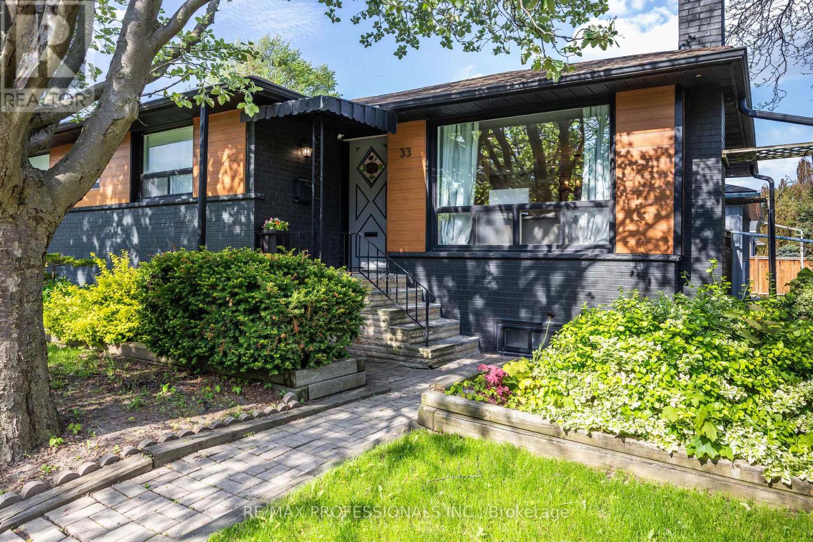 33 Brampton Road, Toronto, Ontario  M9R 3J3 - Photo 39 - W13439424