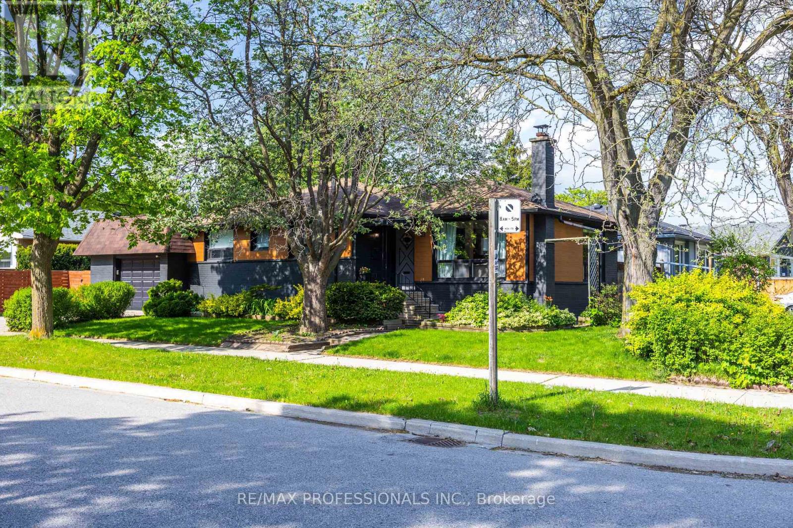 33 Brampton Road, Toronto, Ontario  M9R 3J3 - Photo 41 - W13439424