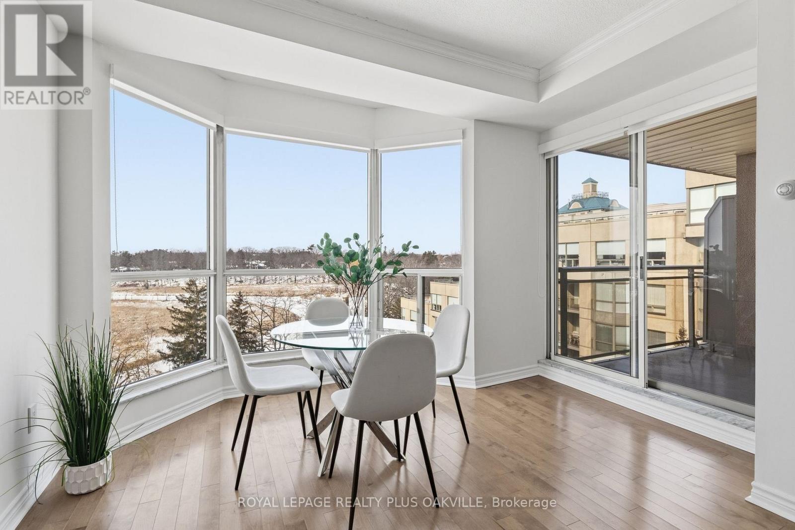 718 - 2511 Lakeshore Road W, Oakville, Ontario  L6L 6L9 - Photo 16 - W13439440
