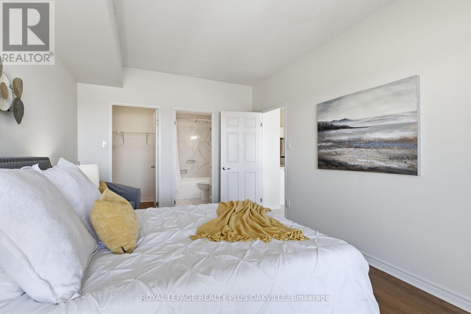 718 - 2511 Lakeshore Road W, Oakville, Ontario  L6L 6L9 - Photo 23 - W13439440