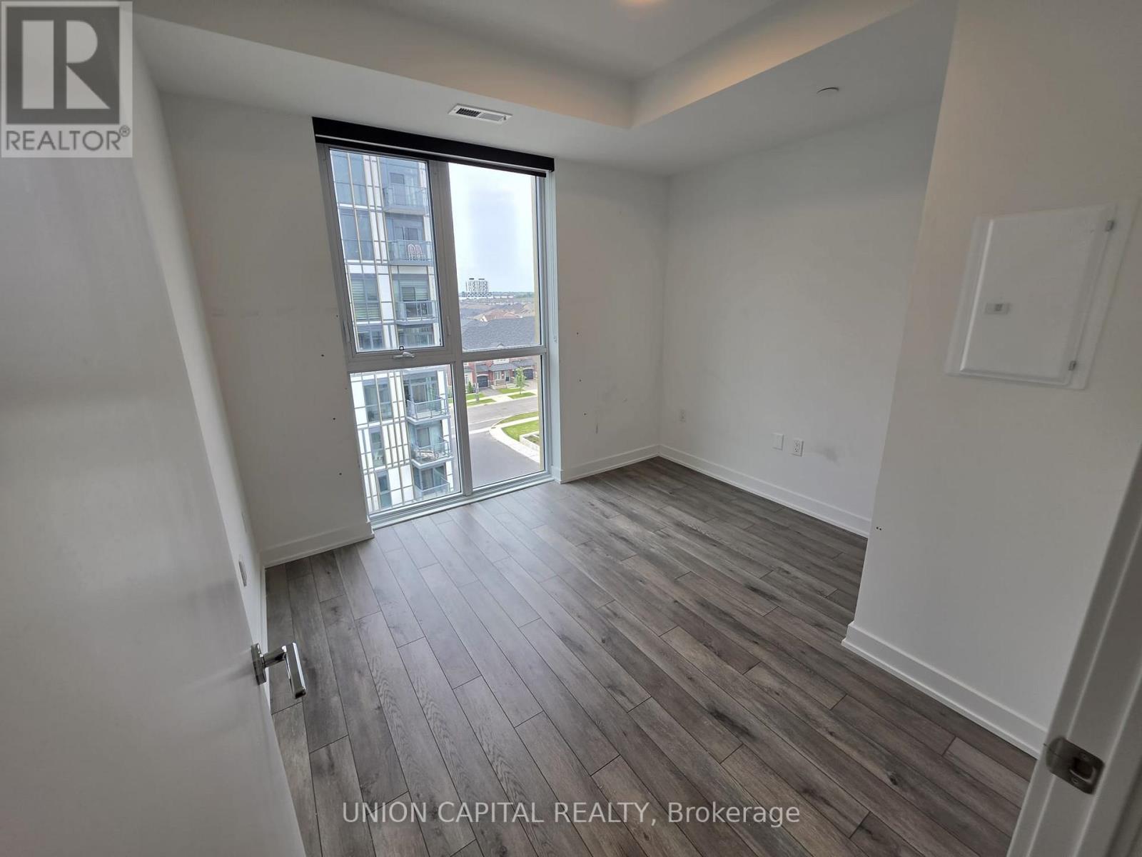 709 - 1005 Dundas Street E, Oakville, Ontario  L6H 8C7 - Photo 11 - W13439490