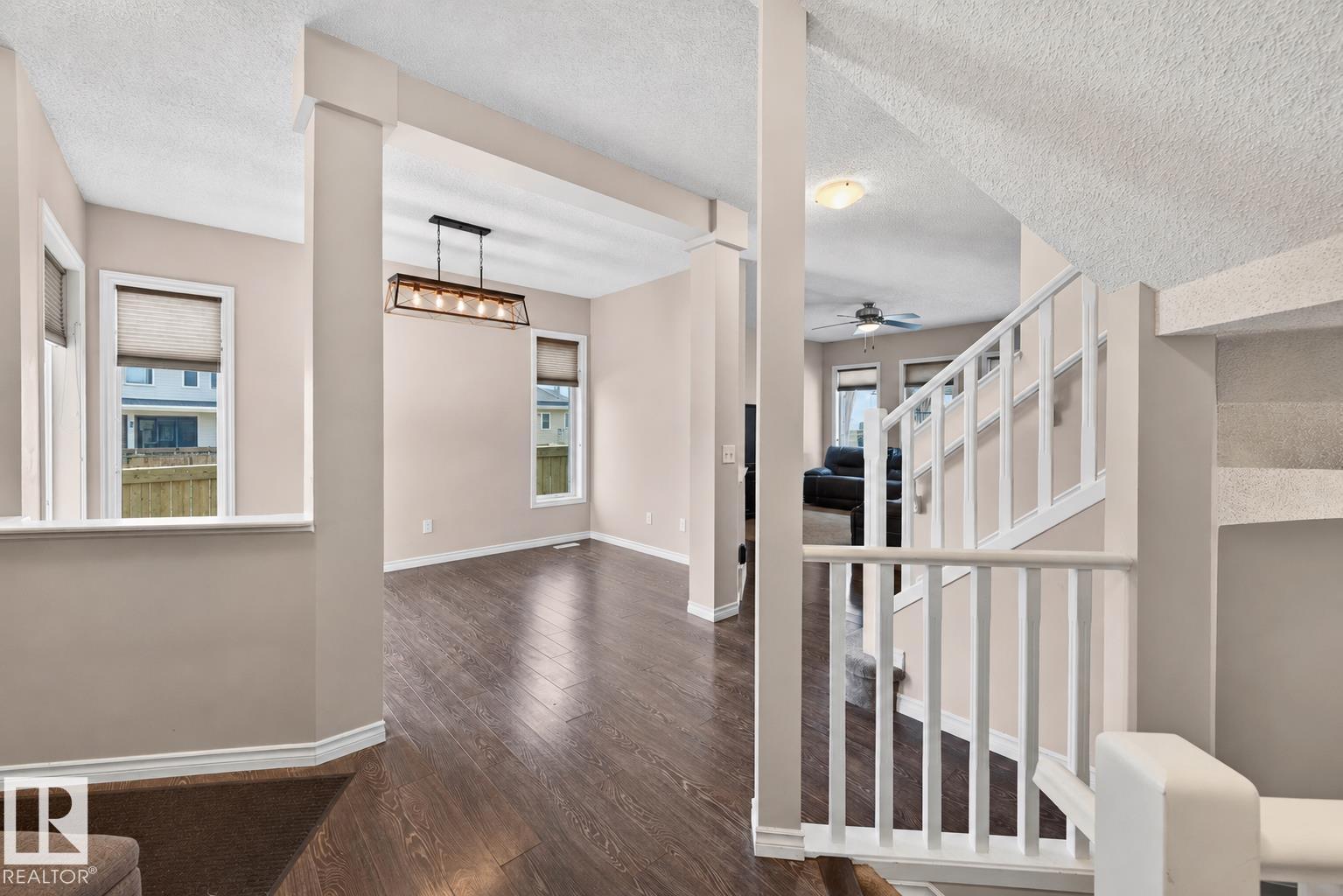 3233 21a Av Nw, Edmonton, Alberta  T6T 0K5 - Photo 4 - E4484232