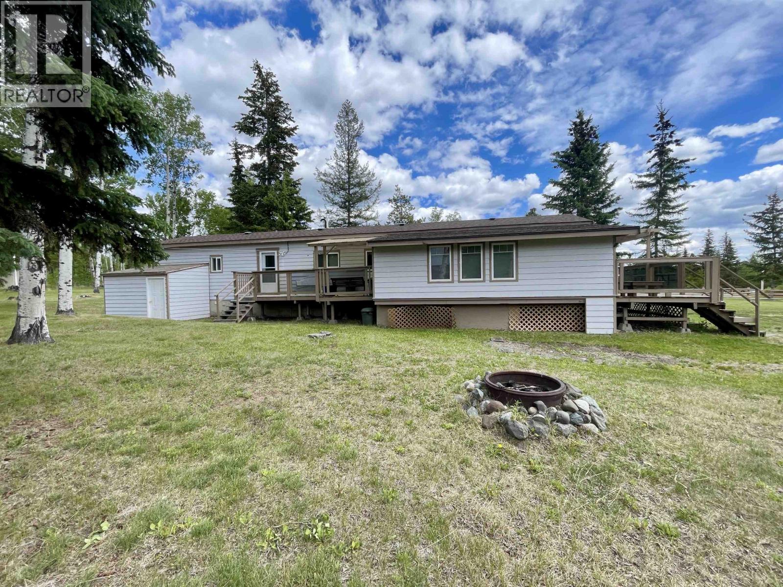 5749 Green Lake N Road, 70 Mile House, British Columbia  V0K 2K0 - Photo 4 - R3135477