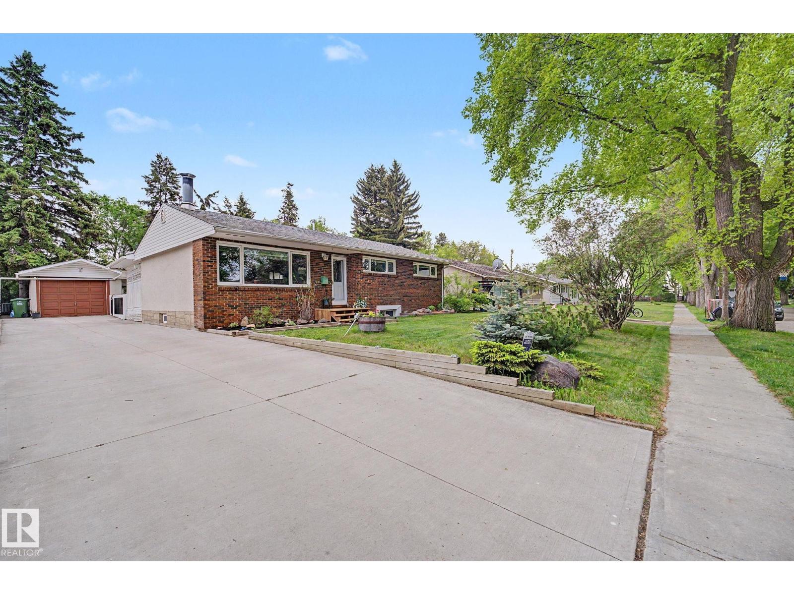 37 SUNNYSIDE CR, St. Albert, Alberta