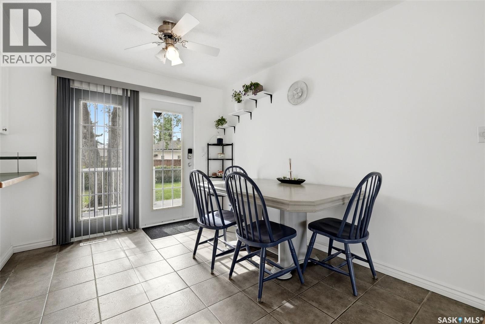 942 Broad Street N, Regina, Saskatchewan  S4R 5V7 - Photo 8 - SK039254