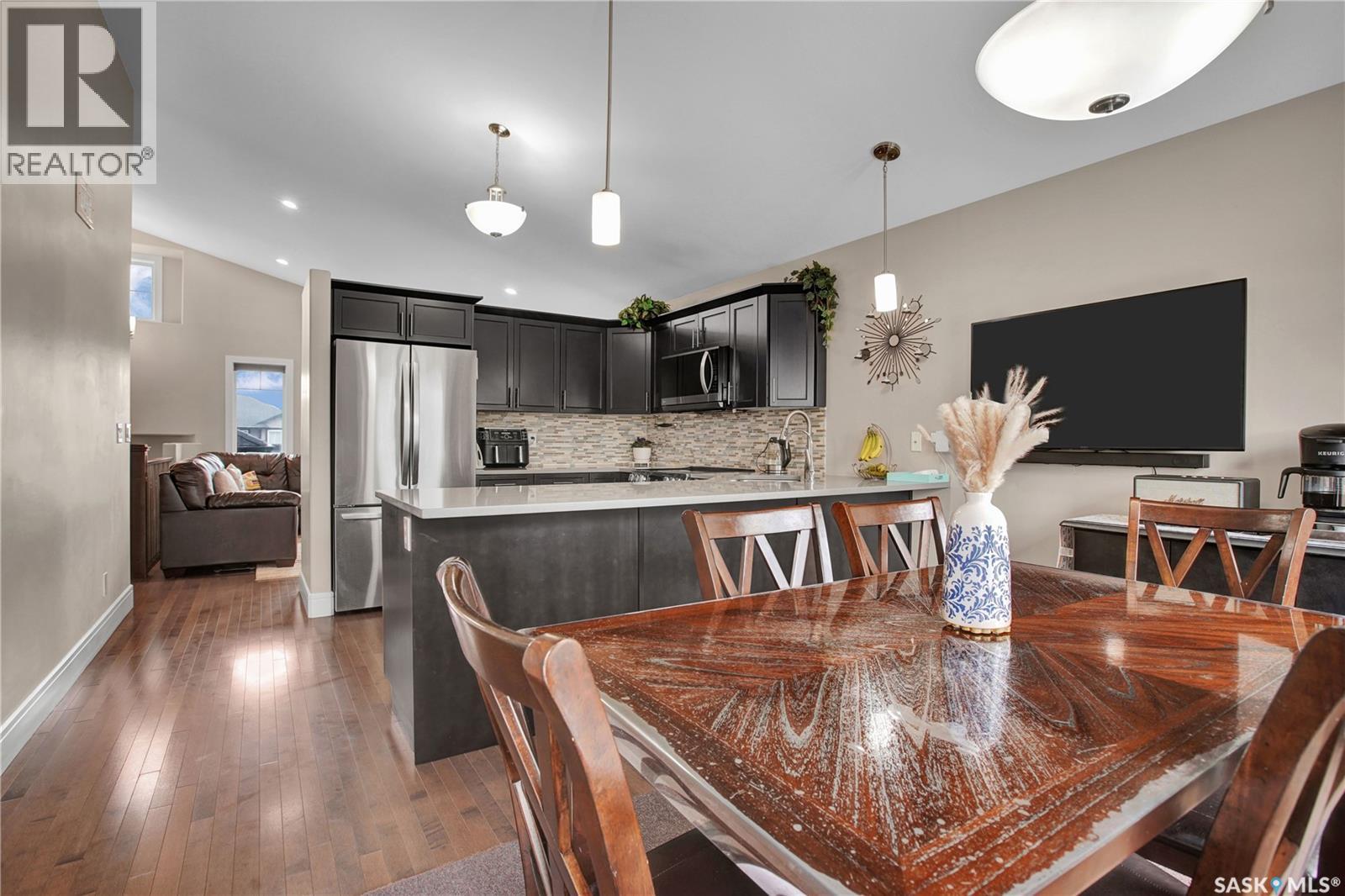 902 Stony Crescent, Martensville, Saskatchewan  S7K 6K7 - Photo 5 - SK039205