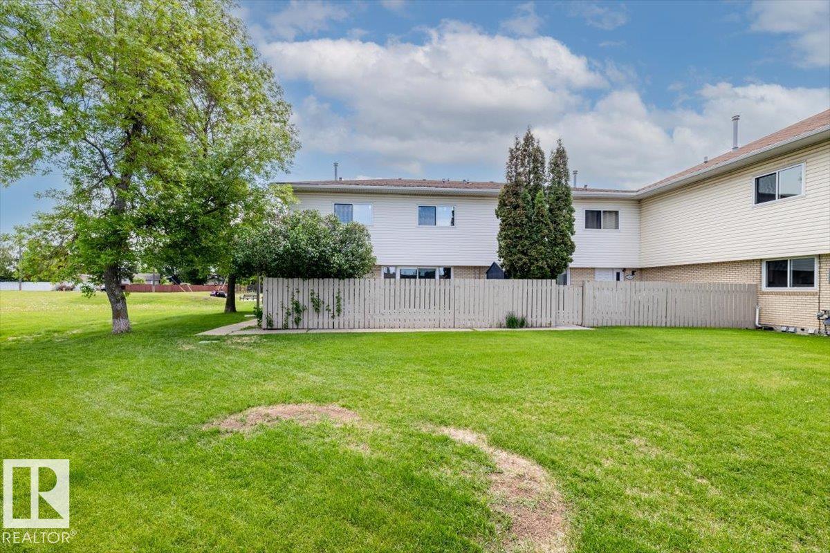 145b Royal Rd NW, Edmonton, Alberta  T6J 2E7 - Photo 39 - E4492599