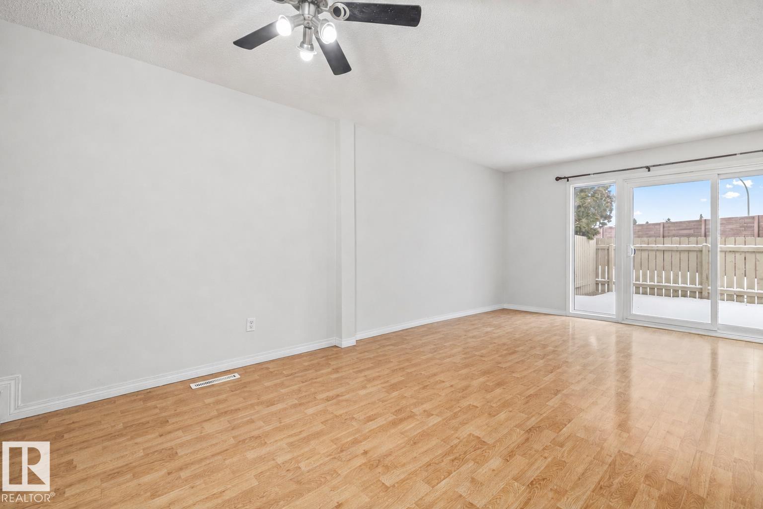 145b Royal Rd NW, Edmonton, Alberta  T6J 2E7 - Photo 8 - E4492599