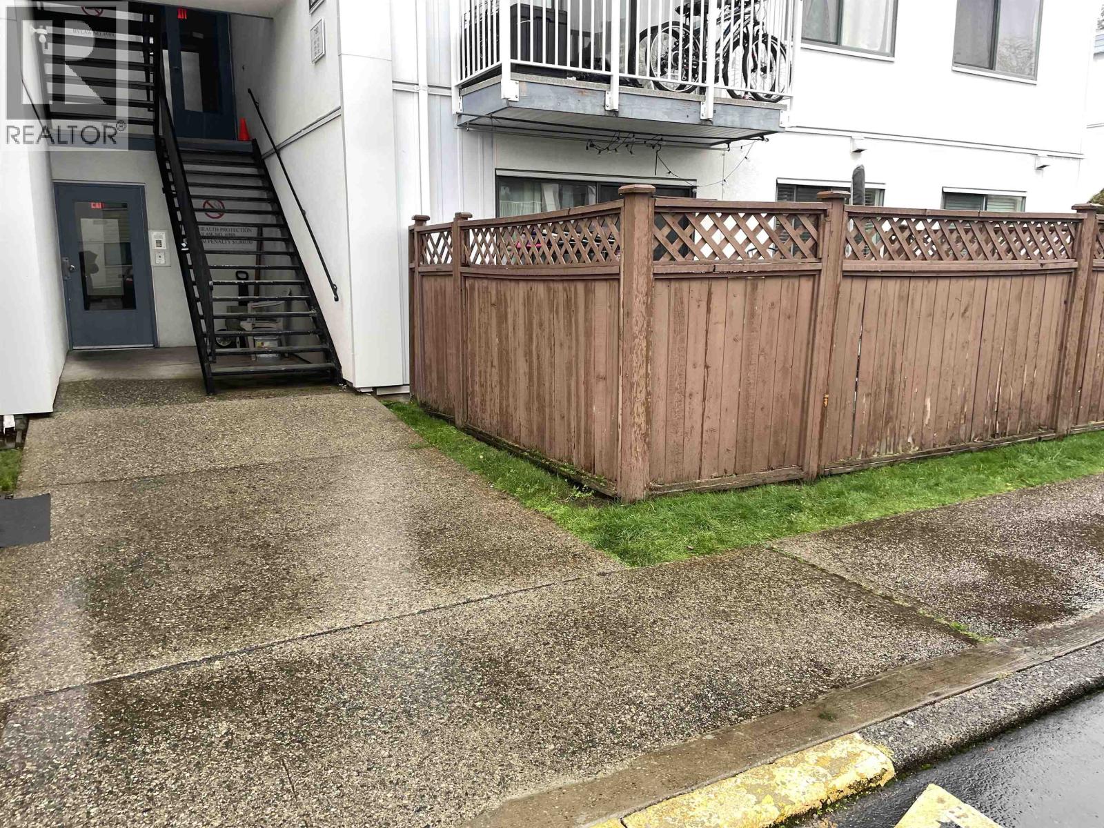 110 7180 LINDSAY ROAD, Richmond, British Columbia