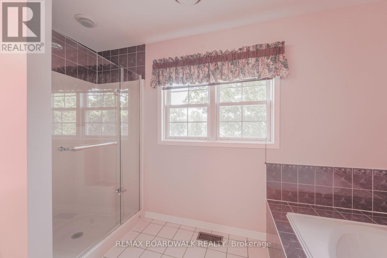 57 Mattawa Crescent, Ottawa, Ontario  K2M 2E8 - Photo 27 - X13439710