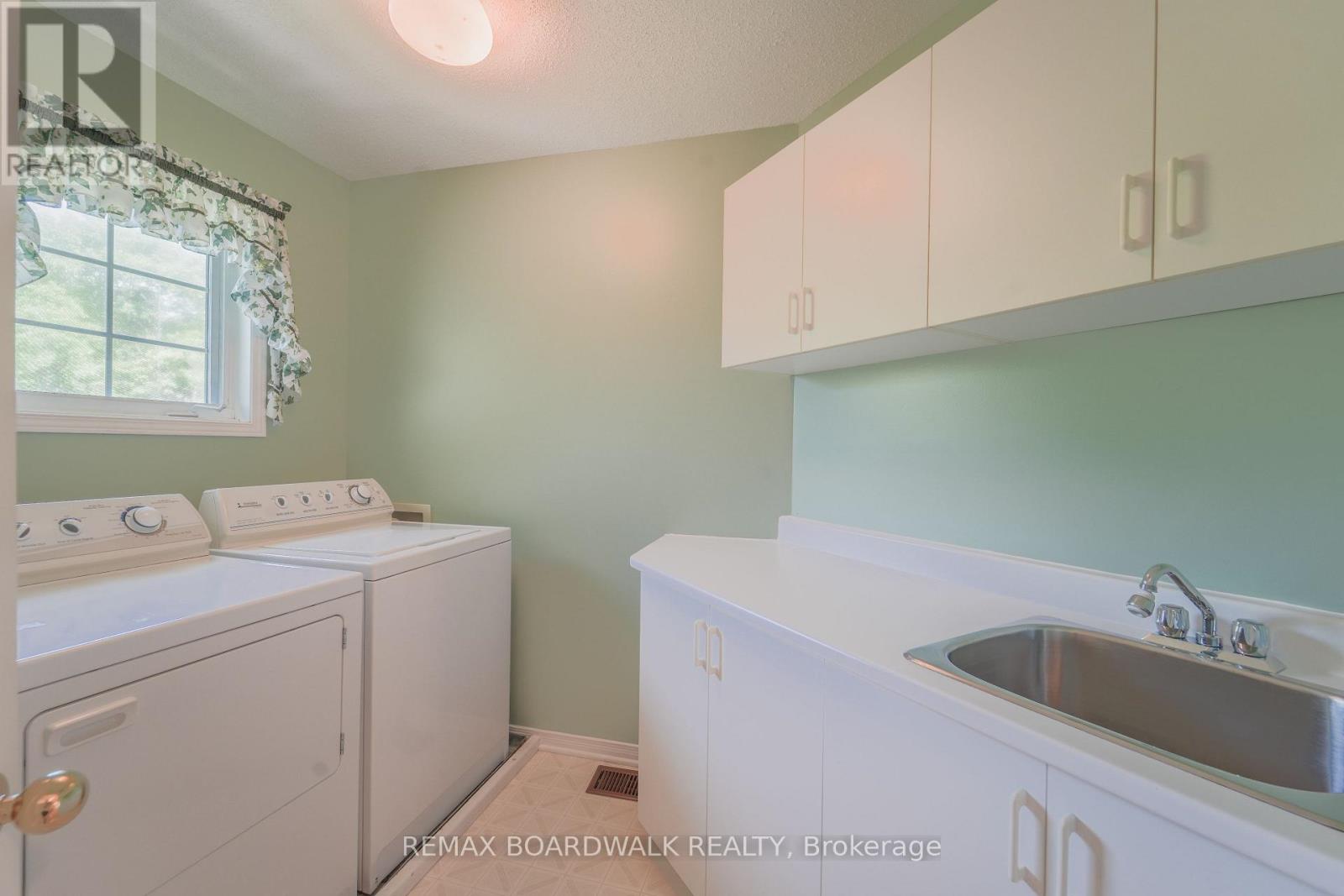57 Mattawa Crescent, Ottawa, Ontario  K2M 2E8 - Photo 36 - X13439710