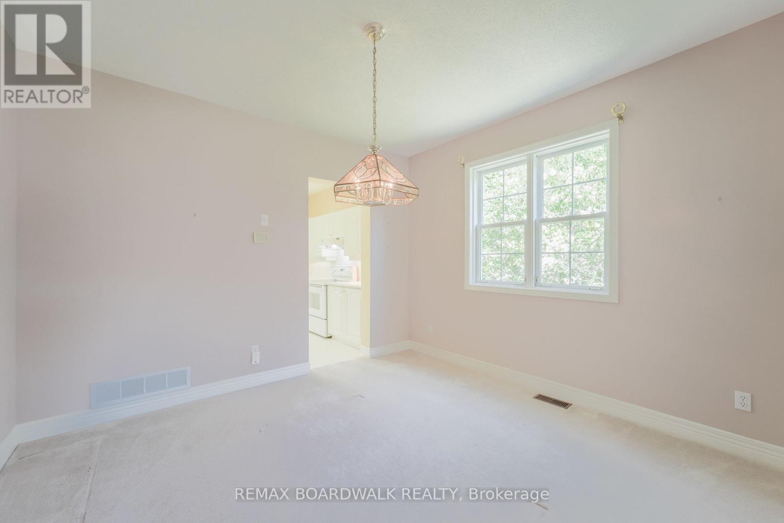 57 Mattawa Crescent, Ottawa, Ontario  K2M 2E8 - Photo 9 - X13439710