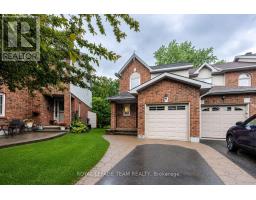 90 BLACKDOME CRESCENT, Ottawa, Ontario