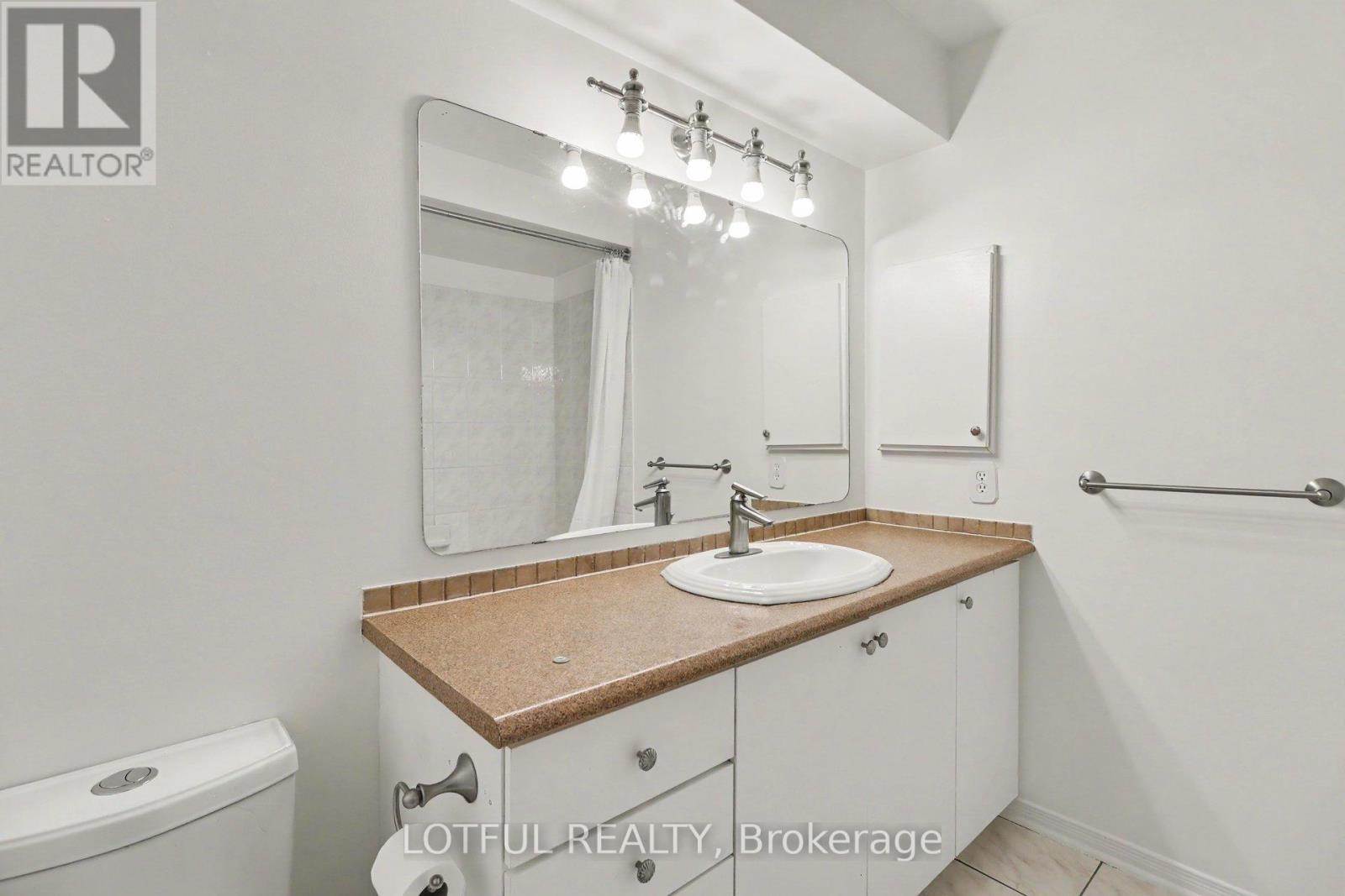 1663 Locksley Lane, Ottawa, Ontario  K1J 1B6 - Photo 11 - X13439722