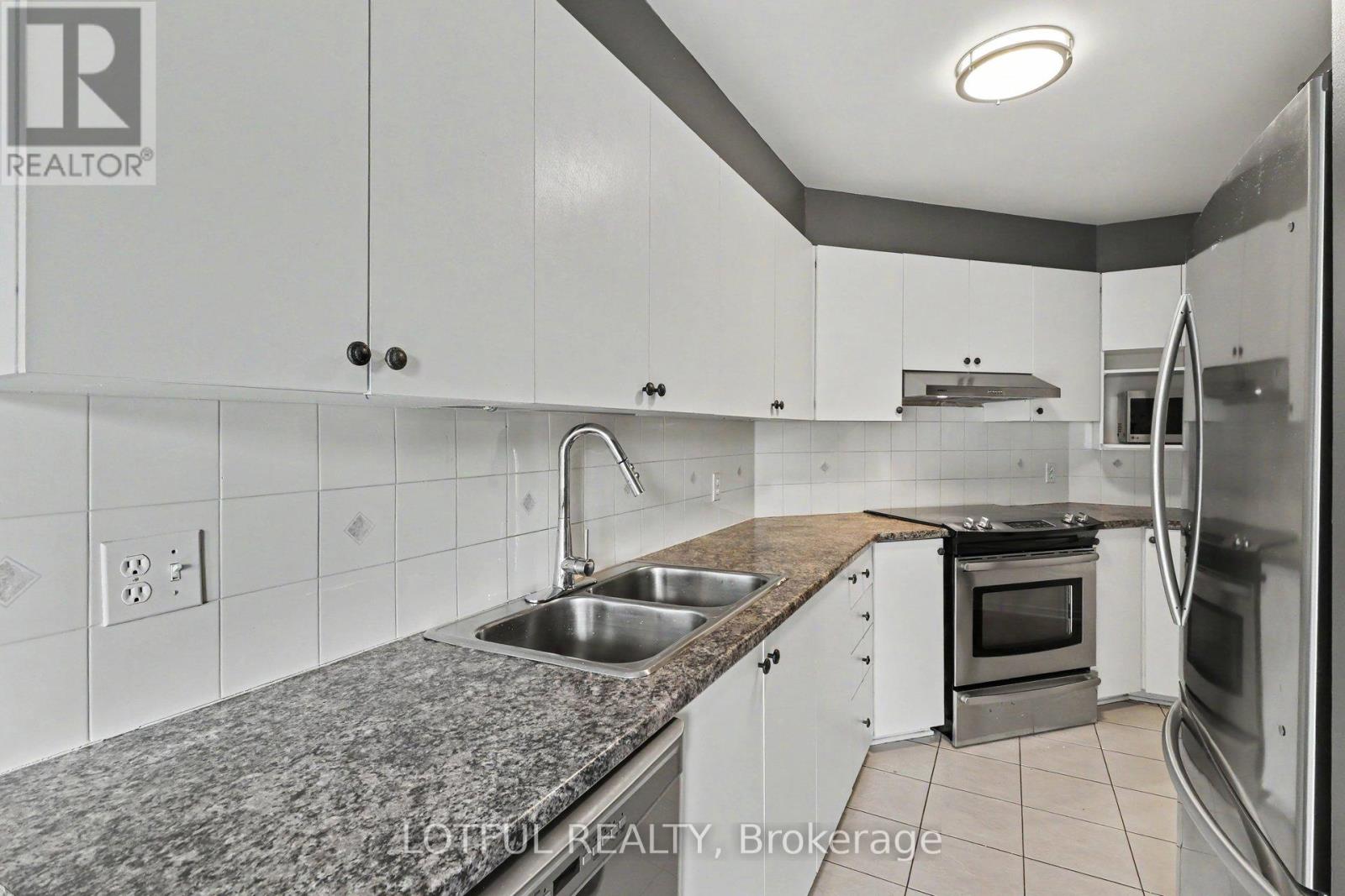 1663 Locksley Lane, Ottawa, Ontario  K1J 1B6 - Photo 4 - X13439722
