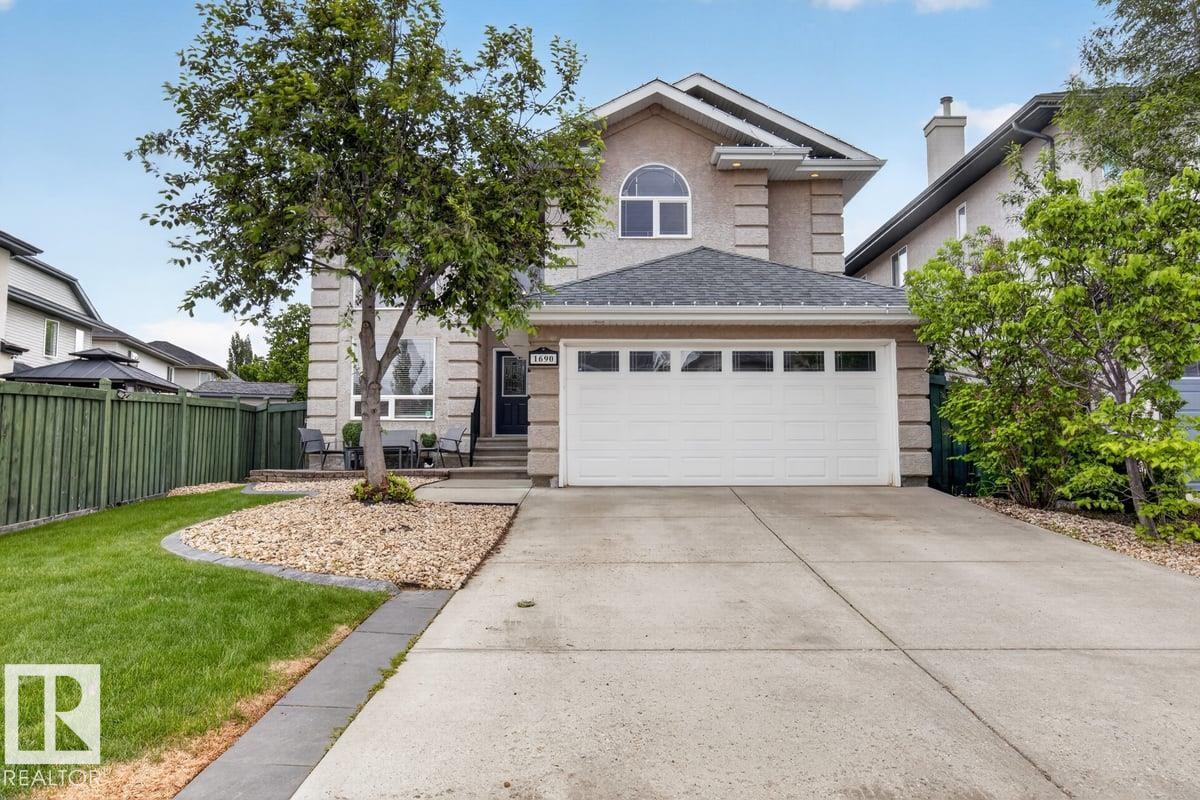 1690 HECTOR RD NW, edmonton, Alberta
