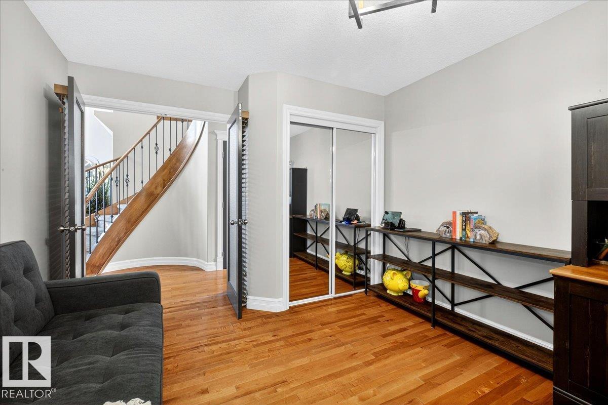 1690 Hector Rd Nw, Edmonton, Alberta  T6R 3B8 - Photo 31 - E4493431