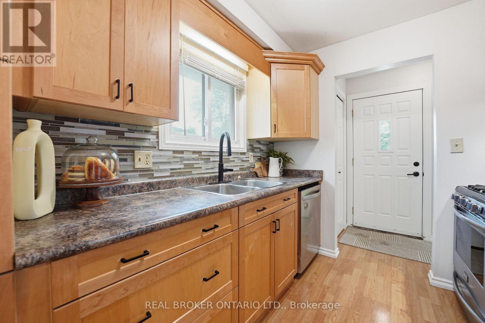 7996 Paddock Trail, Niagara Falls, Ontario L2H 1X2 - Photo 16 - X13439478