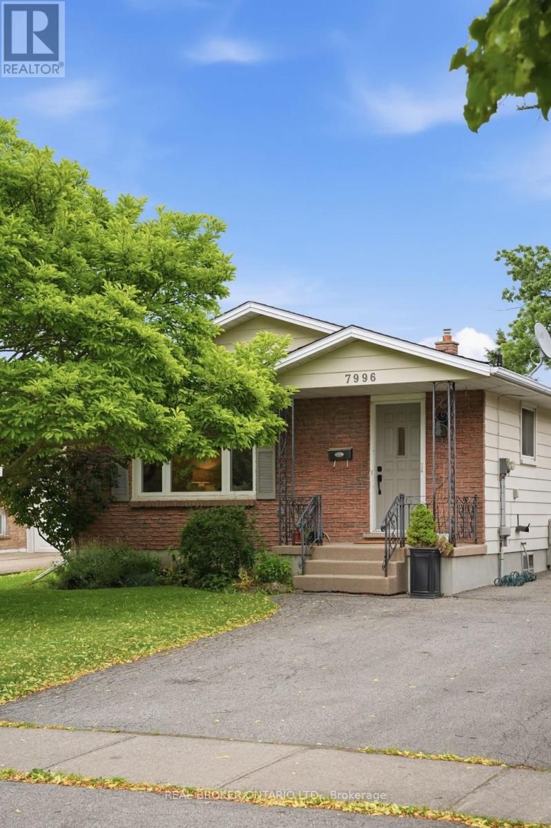 7996 Paddock Trail, Niagara Falls, Ontario L2H 1X2 - Photo 5 - X13439478
