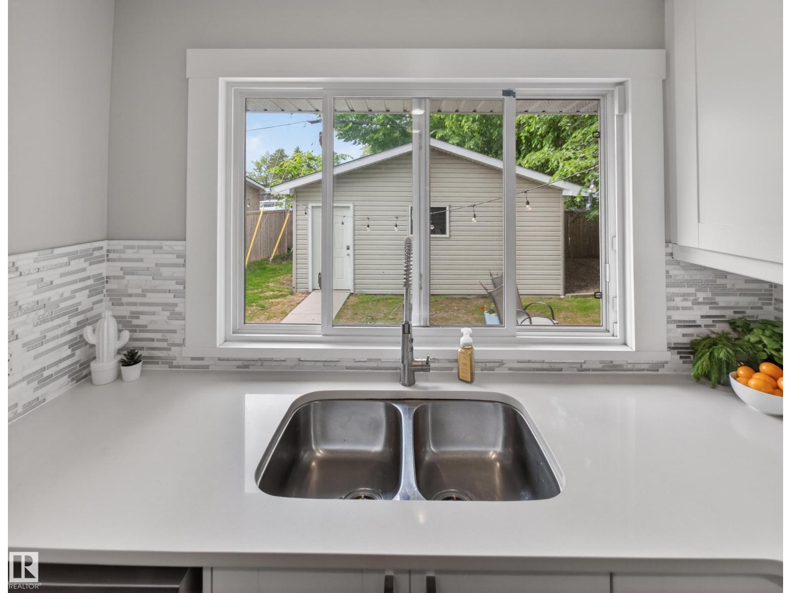 15803 83 Av NW, Edmonton, Alberta  T5R 3T8 - Photo 17 - E4493448