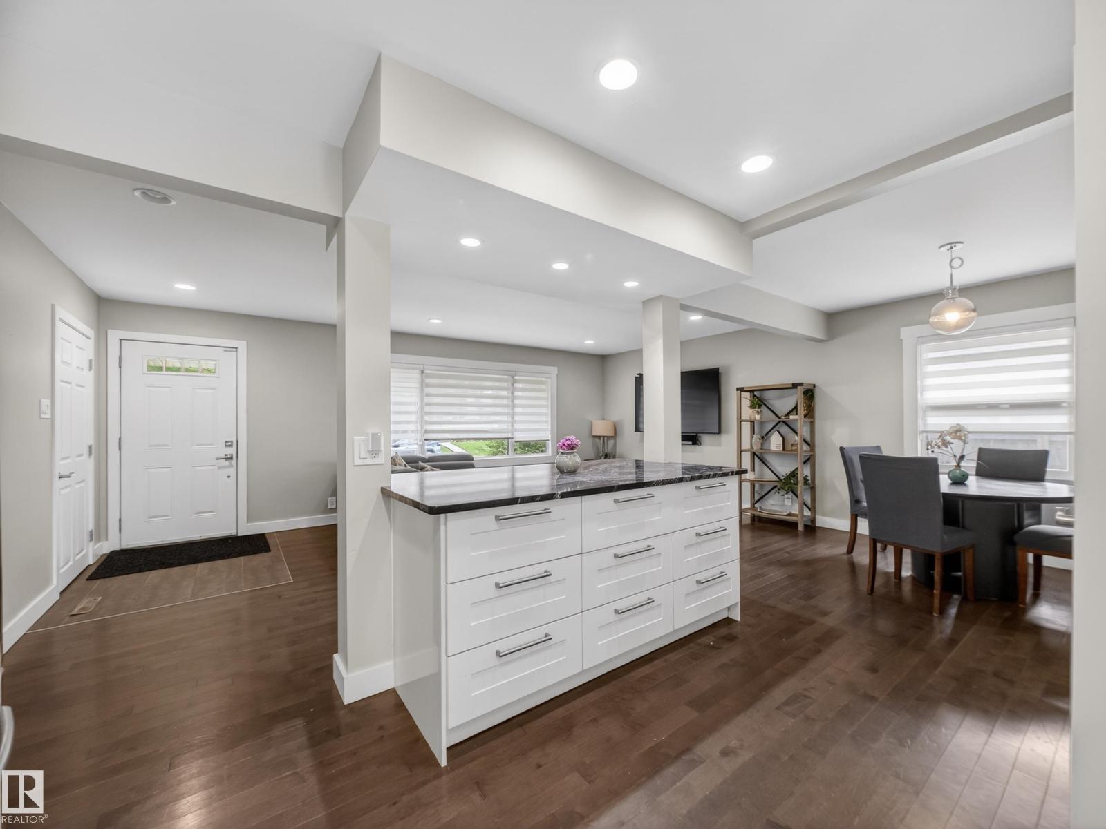 15803 83 Av NW, Edmonton, Alberta  T5R 3T8 - Photo 18 - E4493448