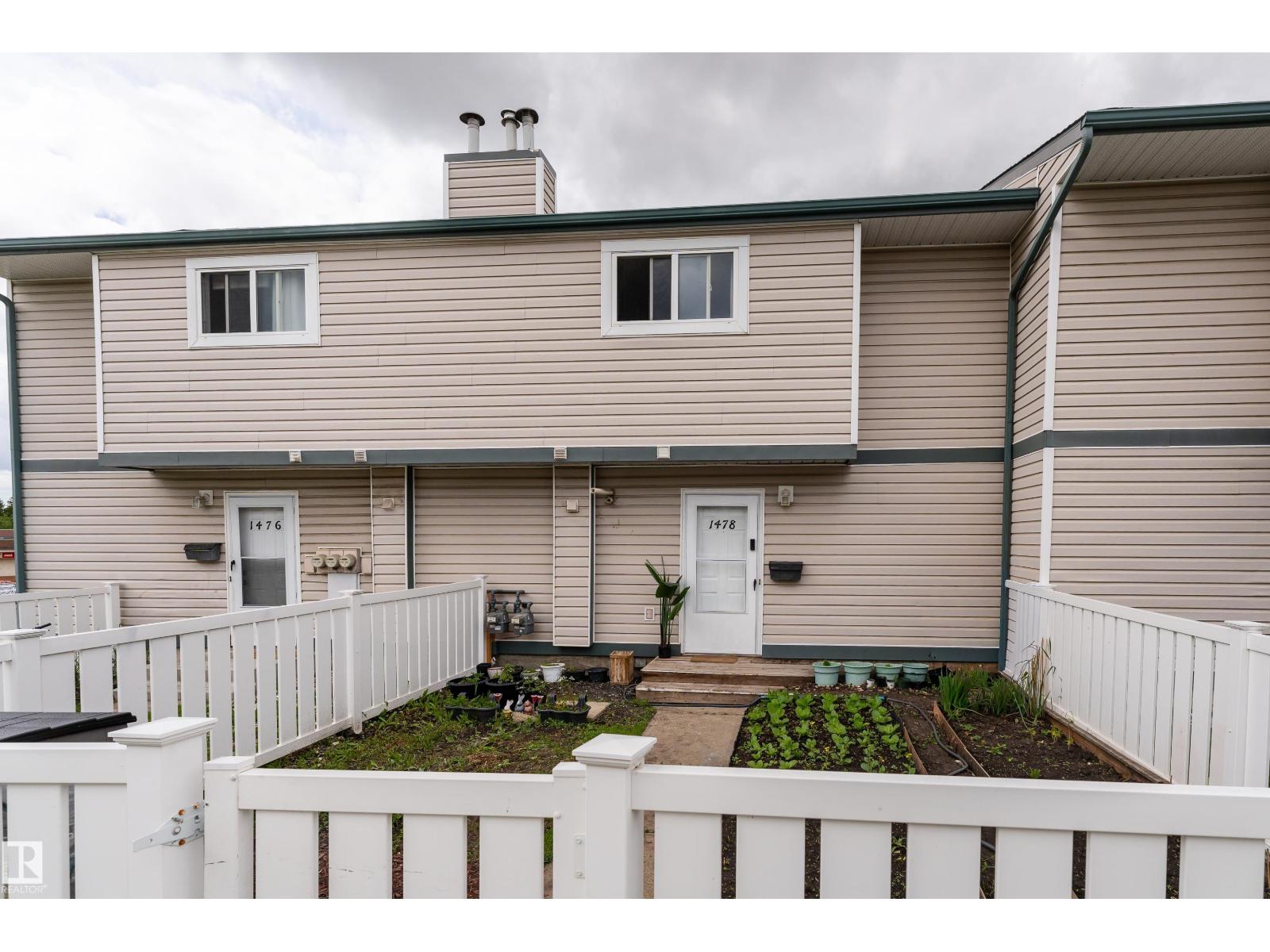 1478 Lakewood Rd W NW, Edmonton, Alberta  T6K 3M2 - Photo 1 - E4493458