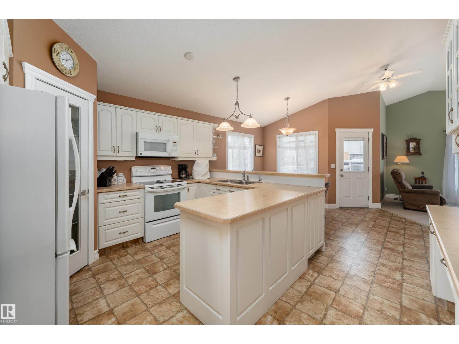 47 Lamplight Dr, Spruce Grove, Alberta  T7X 4N1 - Photo 2 - E4493467