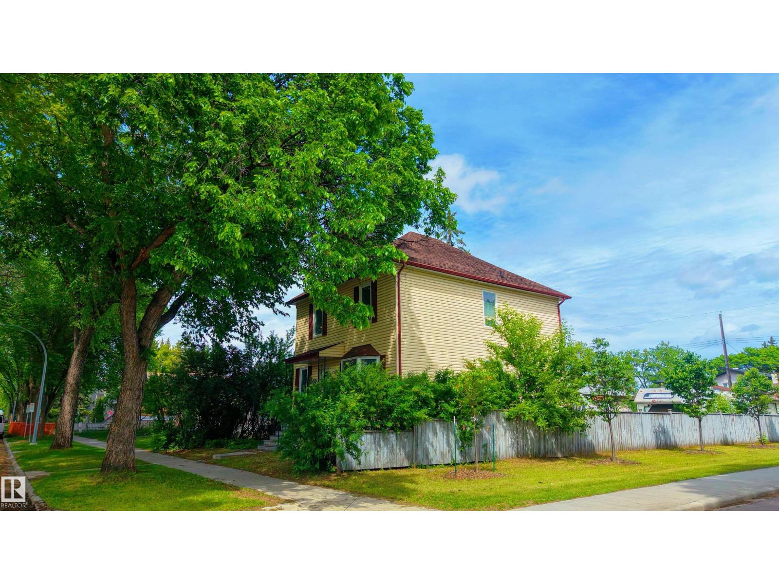12103 85 St NW, Edmonton, Alberta  T5B 3G5 - Photo 6 - E4493452