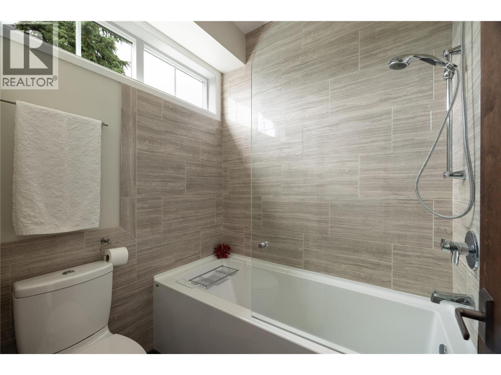 747 & 749 Wilson Avenue, Kelowna, British Columbia  V1Y 6X8 - Photo 31 - 10384357