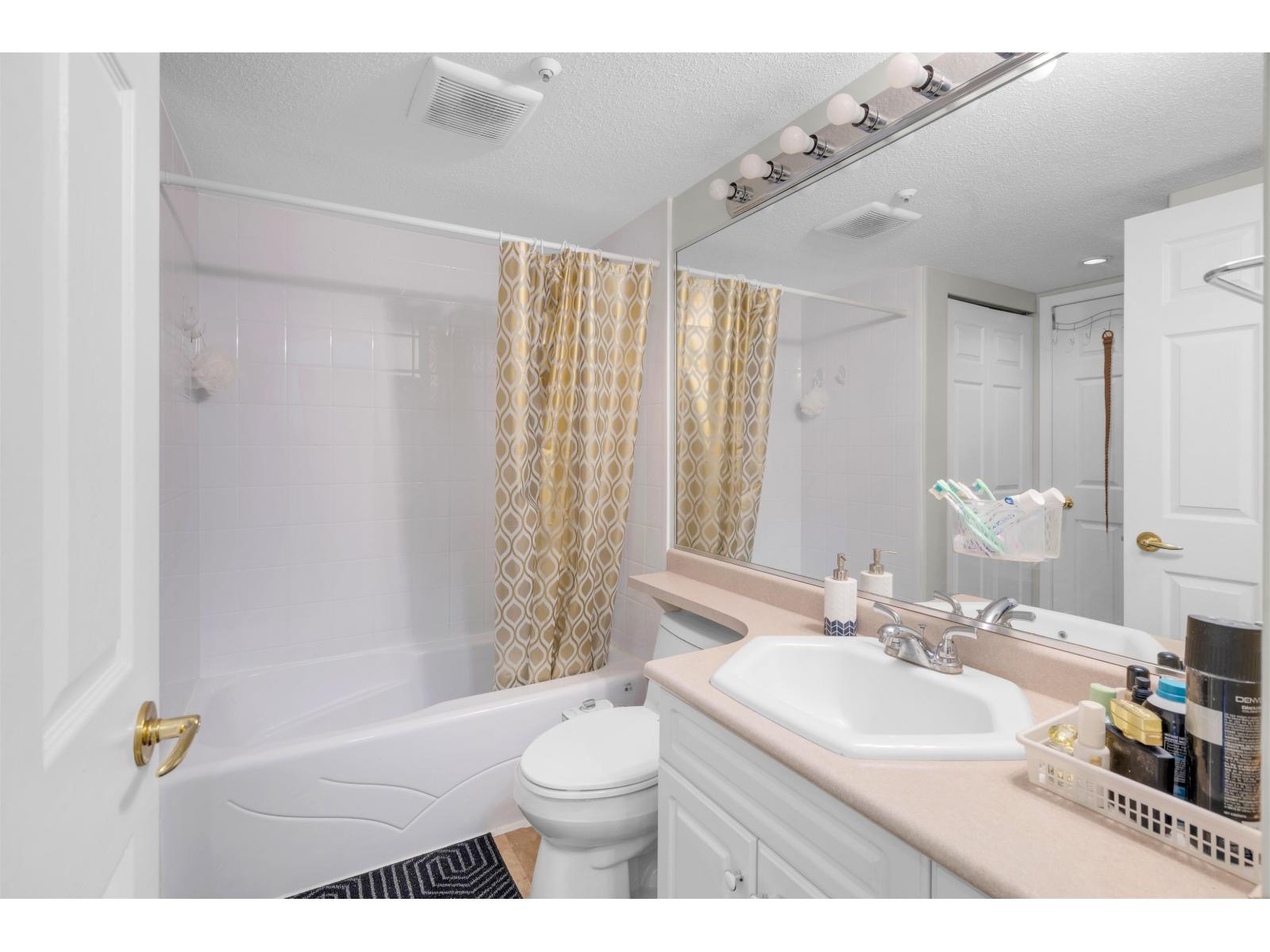 325 13880 70 Avenue, Surrey, British Columbia  V3W 0T3 - Photo 14 - R3132904