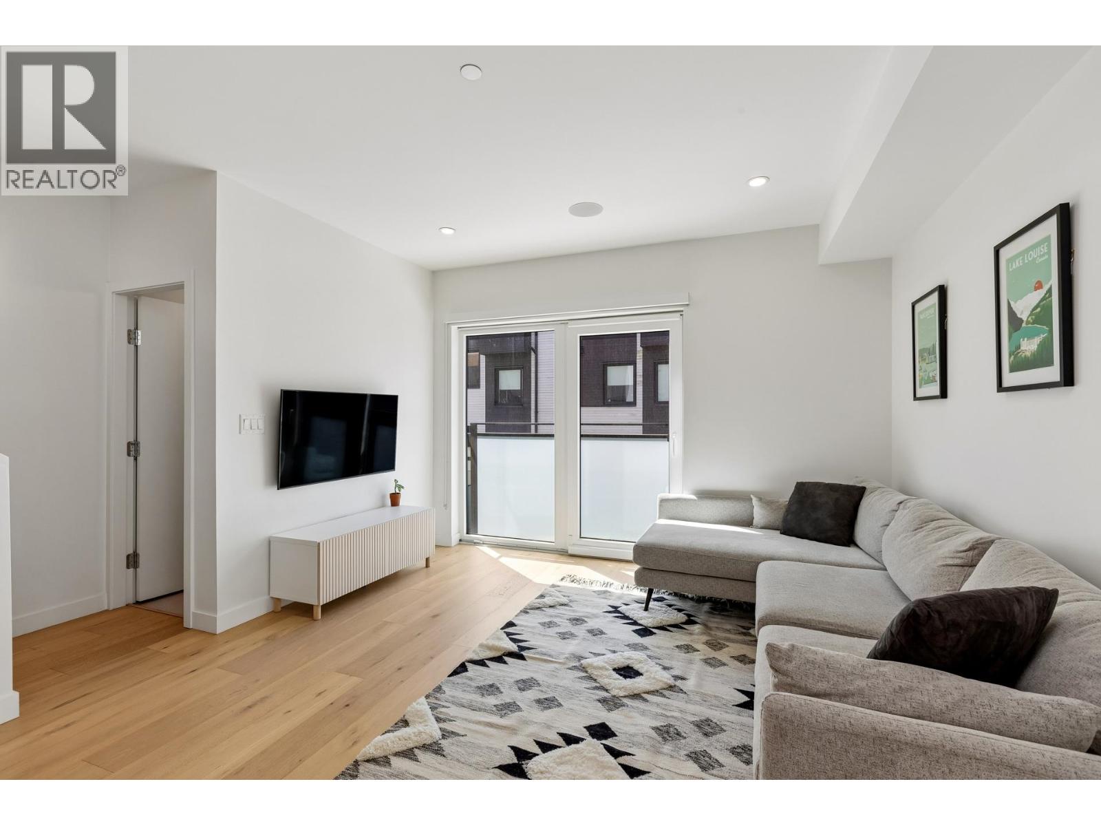 129 649 E 3rd Street, North Vancouver, British Columbia  V7L 1G6 - Photo 16 - R3135479