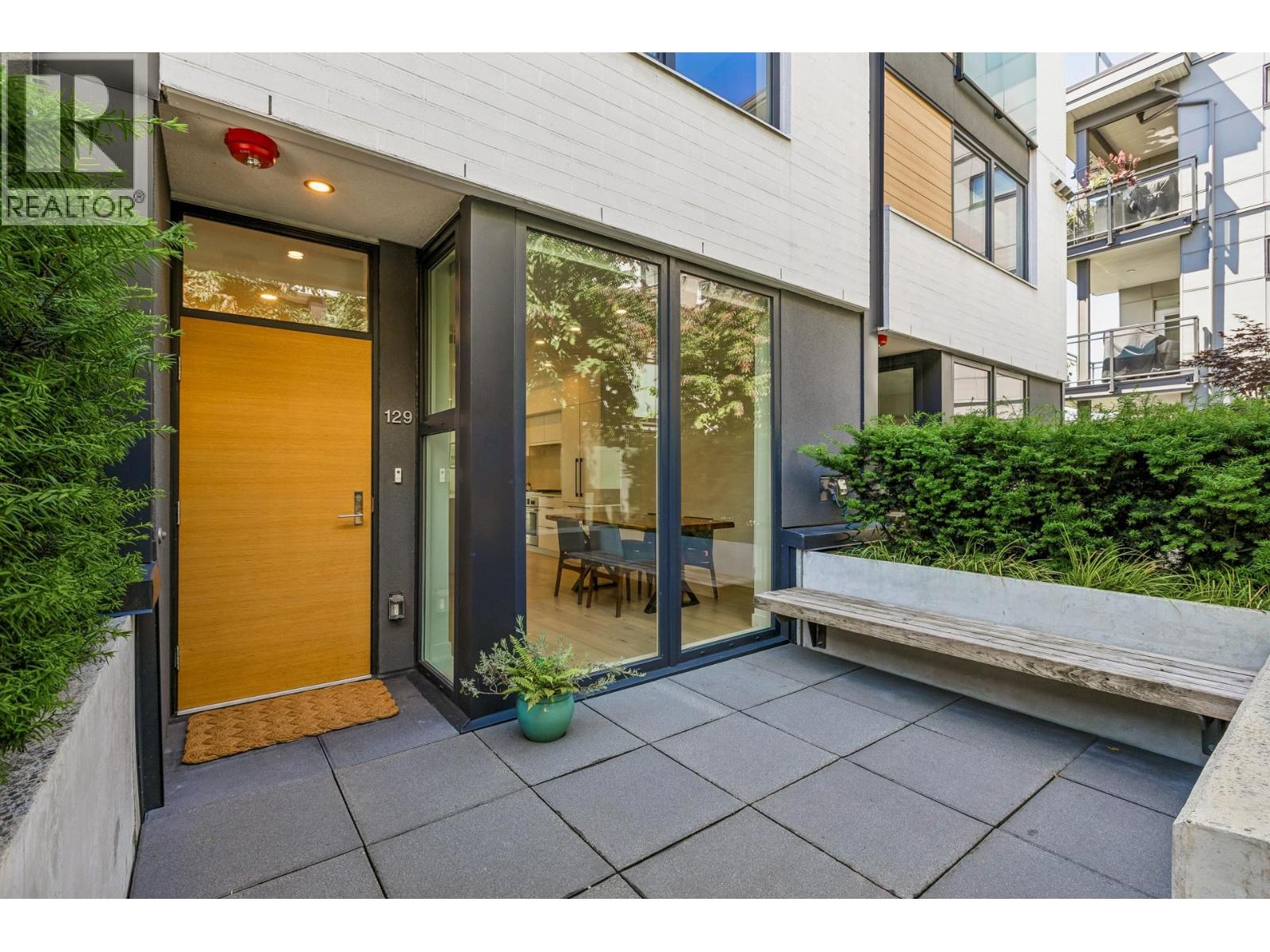 129 649 E 3rd Street, North Vancouver, British Columbia  V7L 1G6 - Photo 12 - R3135479