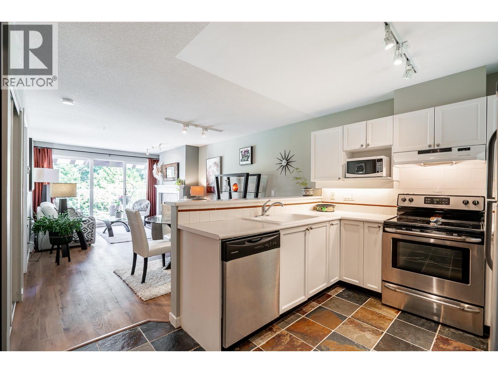 318 1120 Tsatsu Shores Drive, Delta, British Columbia  V4M 4G3 - Photo 8 - R3135501