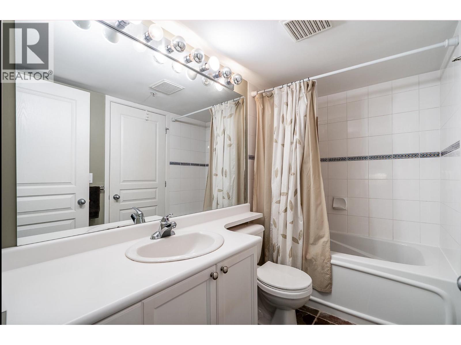 318 1120 Tsatsu Shores Drive, Delta, British Columbia  V4M 4G3 - Photo 20 - R3135501
