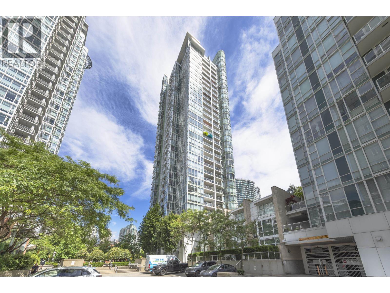 2002 193 Aquarius Mews, Vancouver, British Columbia  V6Z 2Y3 - Photo 16 - R3135466