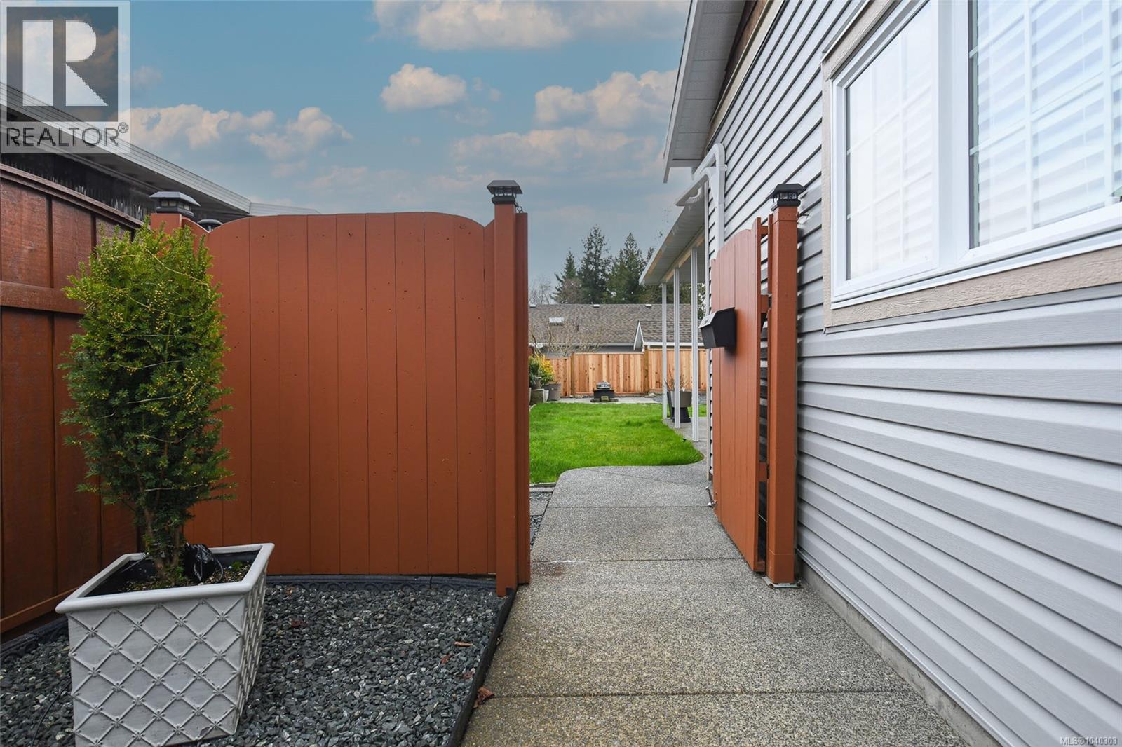 153 4714 Muir Rd, Courtenay, British Columbia V9N 8Z6 - Photo 32 - 1040303