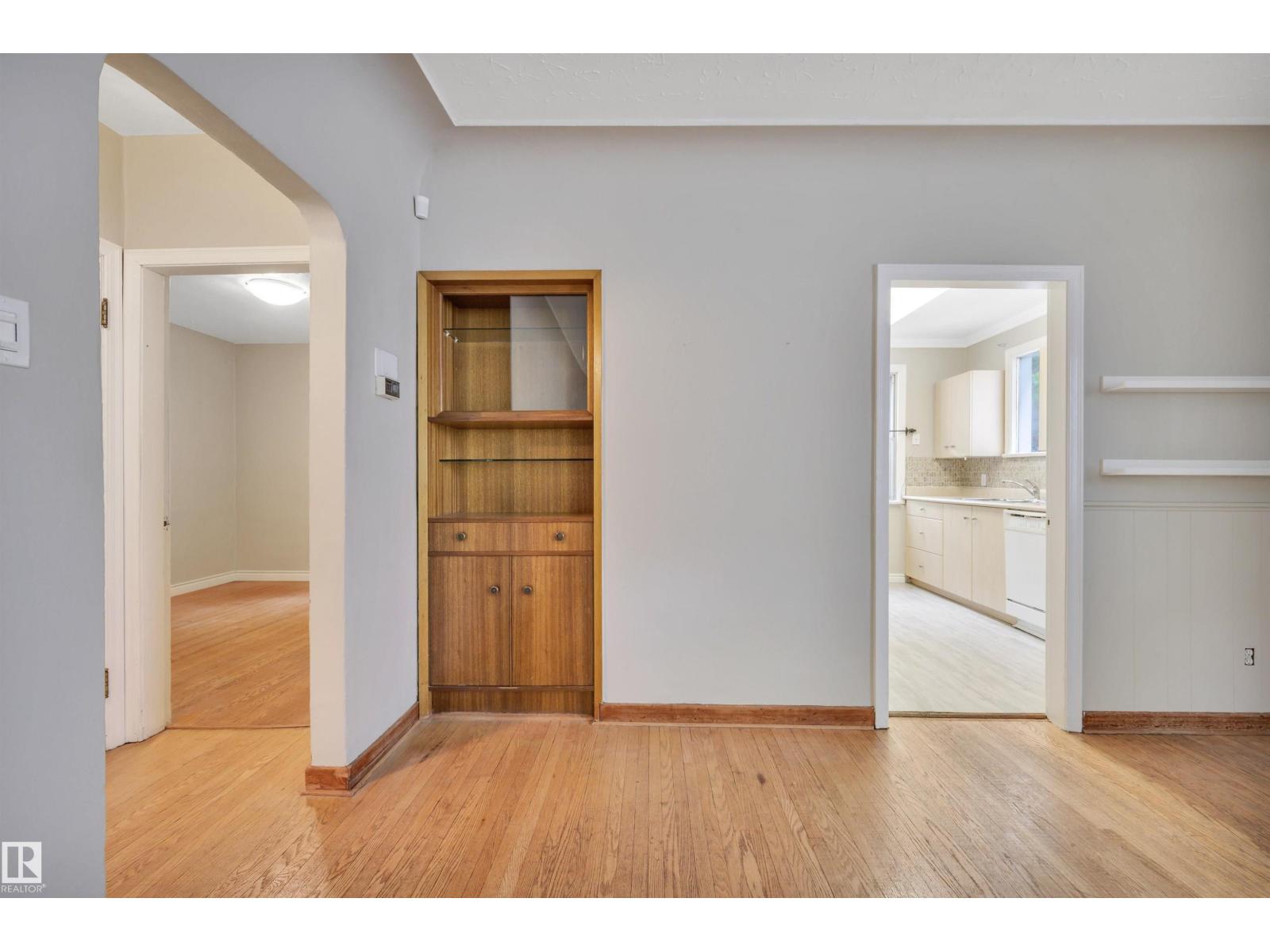 9624 77 Av NW, Edmonton, Alberta  T6C 0M5 - Photo 9 - E4493475