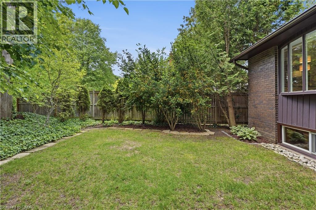 67 Longwood Drive, Waterloo, Ontario N2L 4B6 - Photo 32 - 40839188
