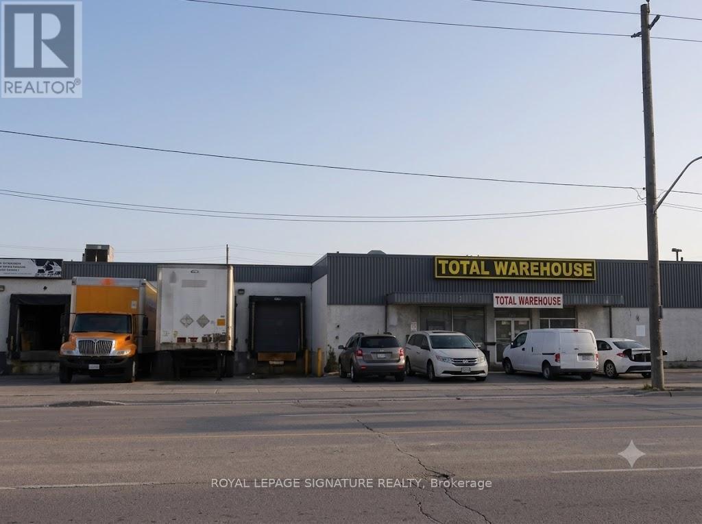 2 - 59 COMSTOCK ROAD, Toronto, Ontario