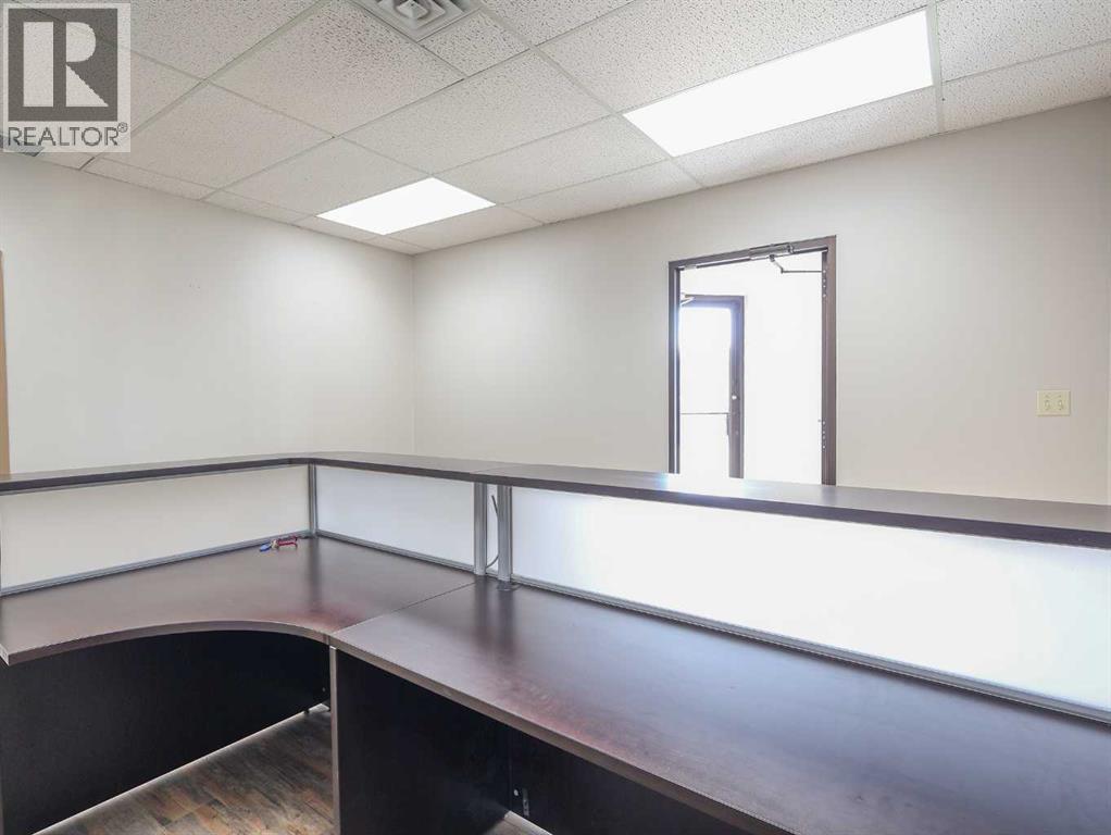 5003 47 Street, Stettler, Alberta  T4K 1A7 - Photo 3 - A2263653