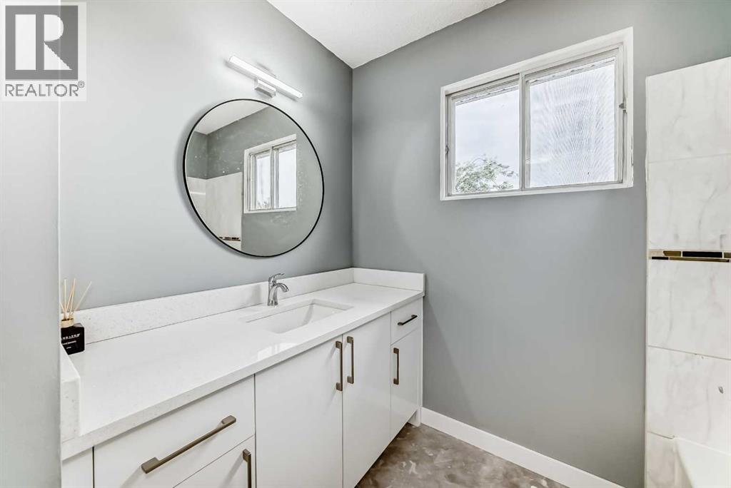 232 Marlborough Way NE, Calgary, Alberta  T2A 6R9 - Photo 10 - A2319533