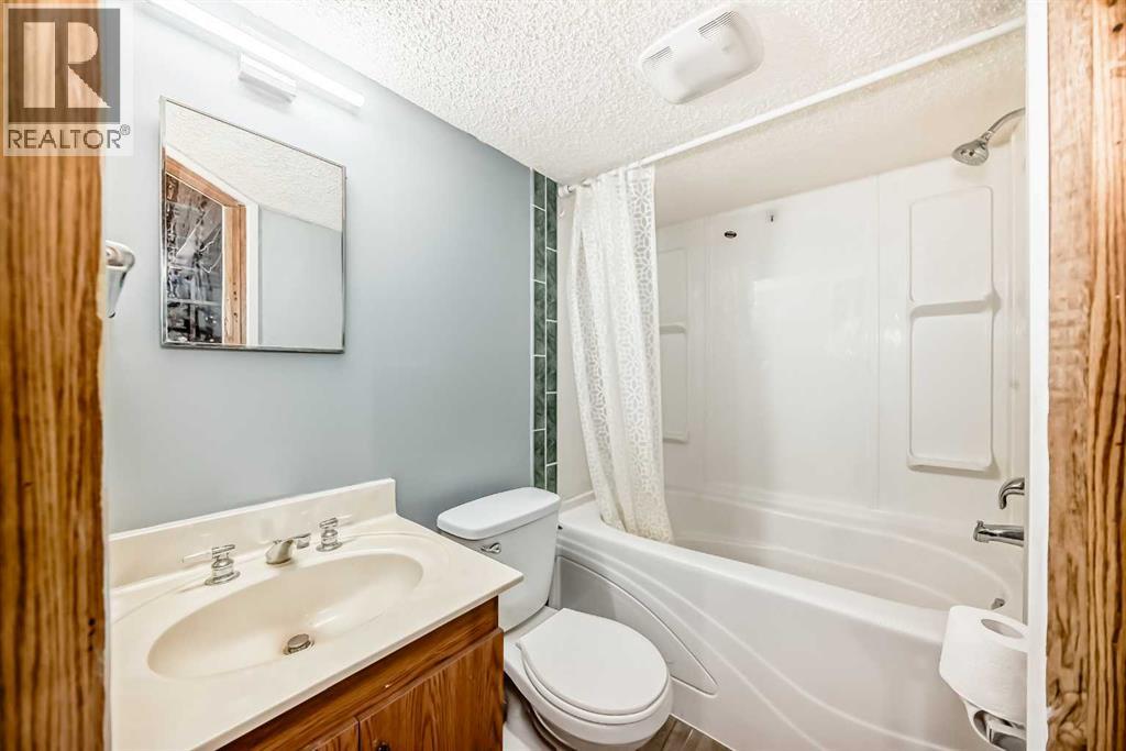 232 Marlborough Way NE, Calgary, Alberta  T2A 6R9 - Photo 25 - A2319533