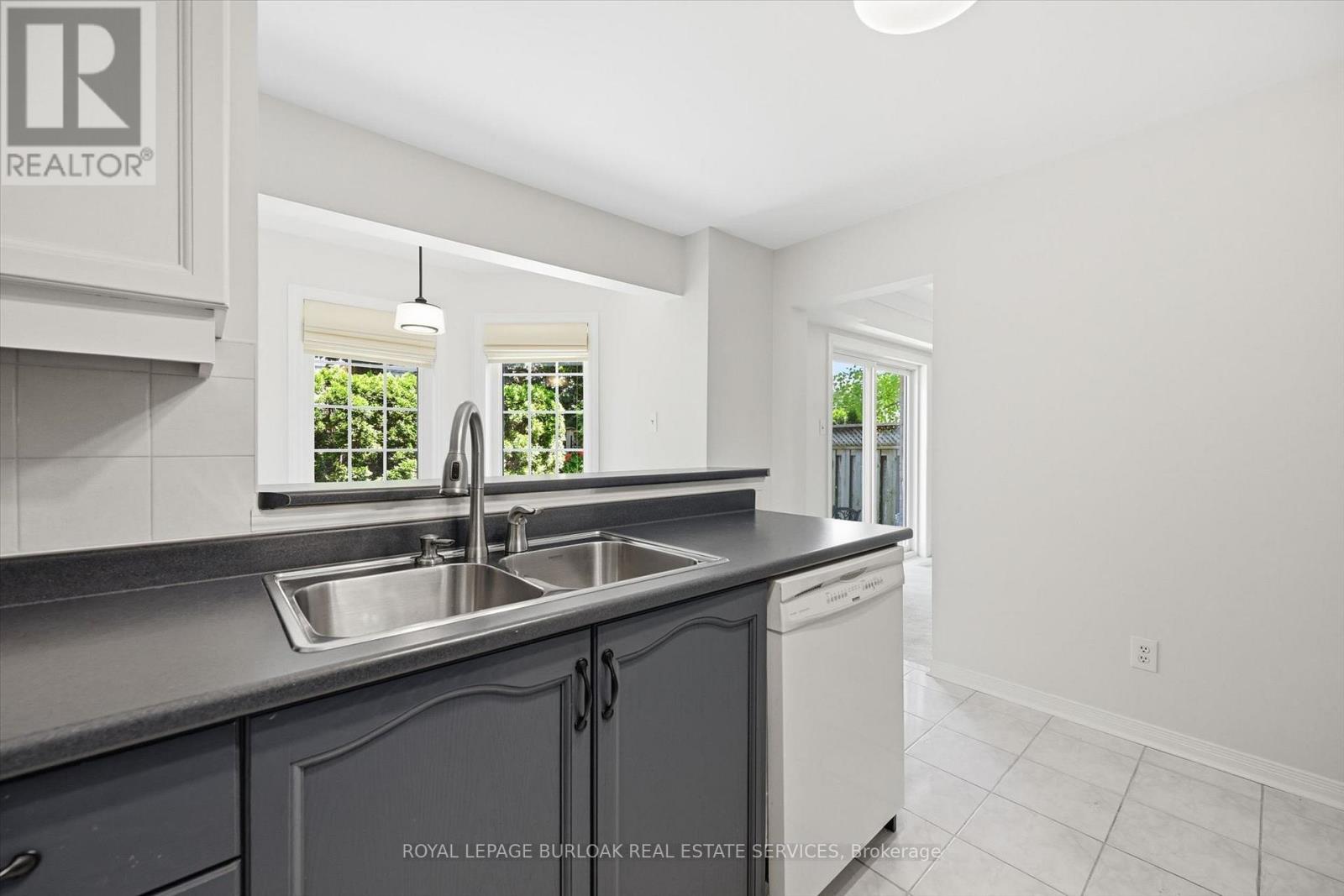 19 - 3333 New Street, Burlington, Ontario  L7N 1N1 - Photo 11 - W13240100