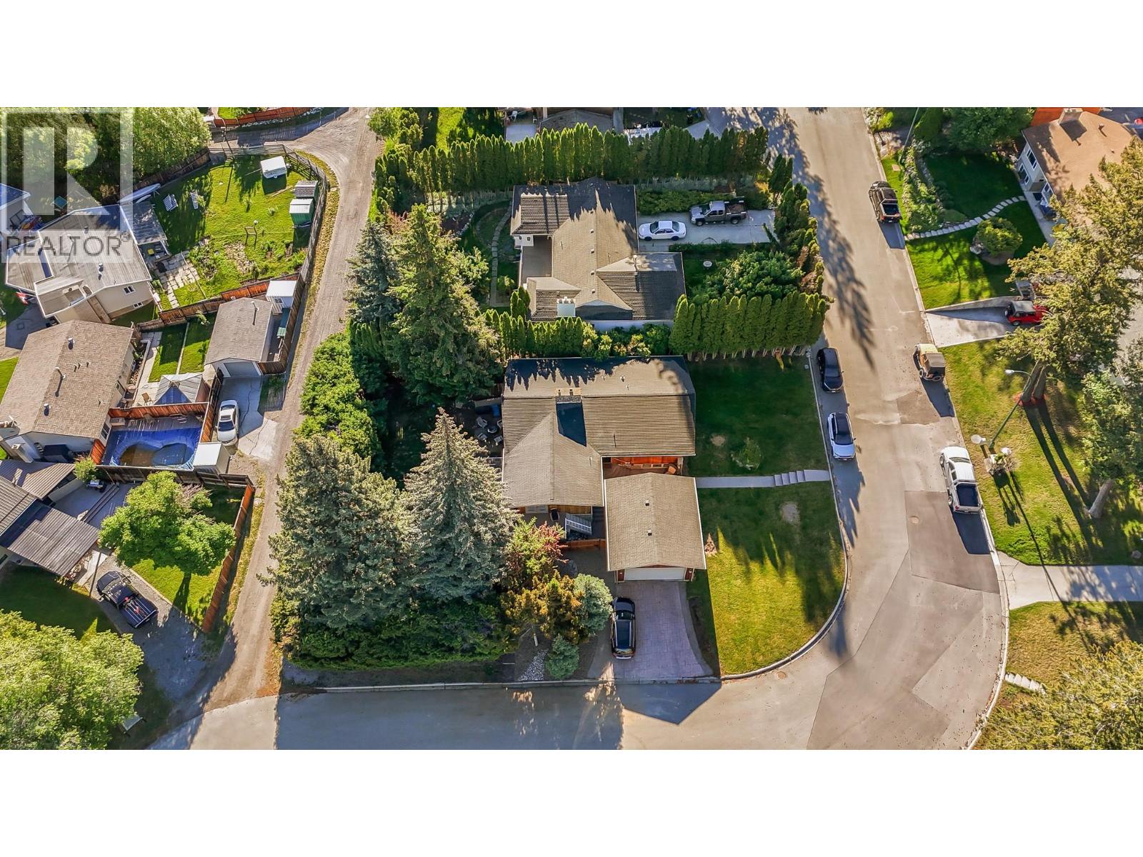 712 17 Avenue, Cranbrook, British Columbia  V1C 3B7 - Photo 4 - 10391136