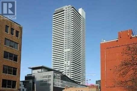 <div class="slider-price">$1,385,000</div><p>3001 - 80 John Street, Toronto, Ontario</p>