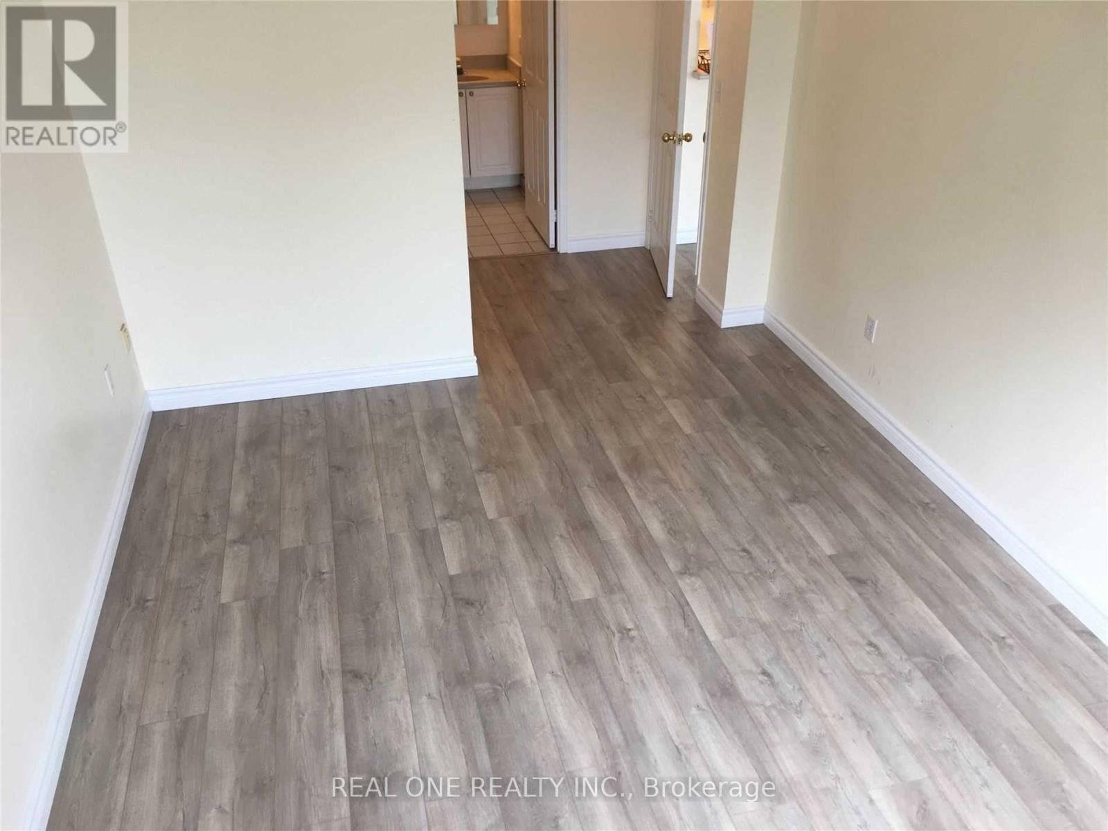 Uph06 - 8 Pemberton Avenue, Toronto, Ontario  M2M 4K8 - Photo 14 - C13439750