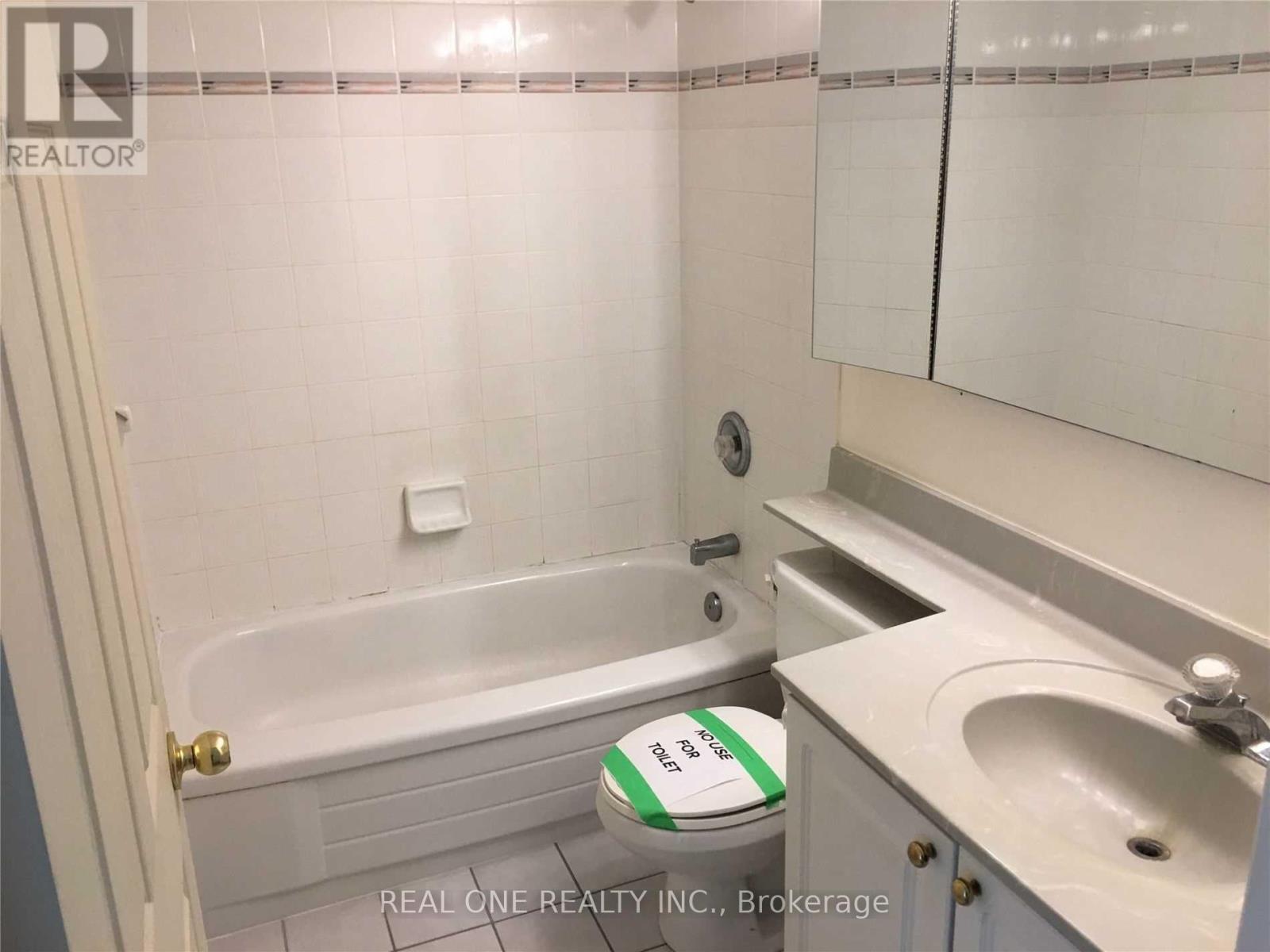 Uph06 - 8 Pemberton Avenue, Toronto, Ontario  M2M 4K8 - Photo 16 - C13439750